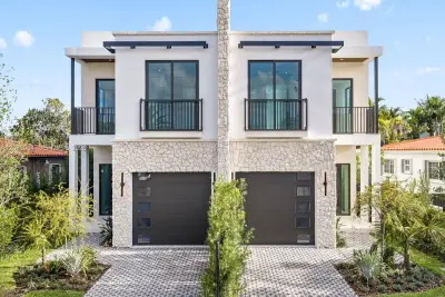 3322 SW 23 St, Miami: photo 1 of 34