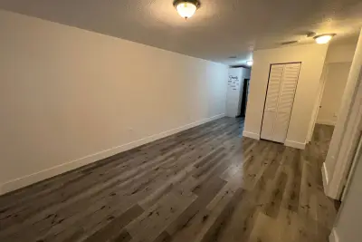 242 NW 14th St #2, Pompano Beach: photo 1 of 16