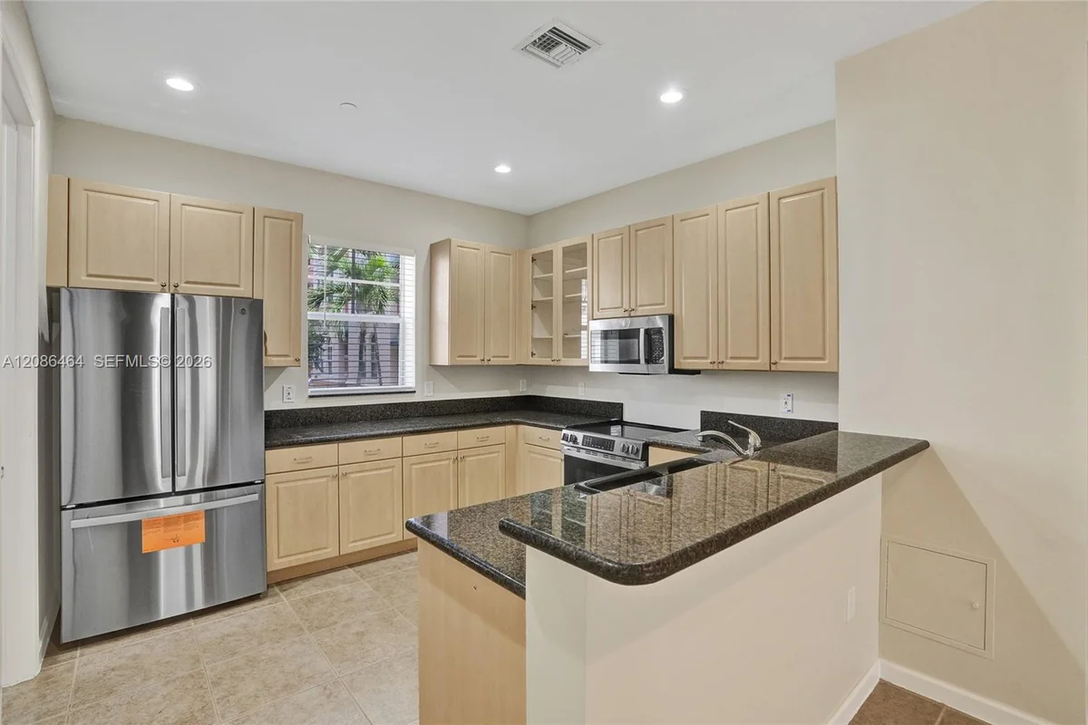1033 NE 17th Way #1804, Fort Lauderdale: photo 1 of 52