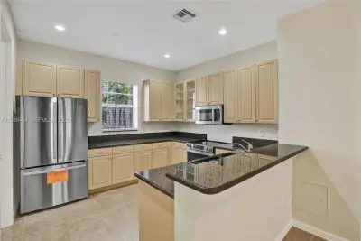 1033 NE 17th Way #1804, Fort Lauderdale: photo 1 of 52