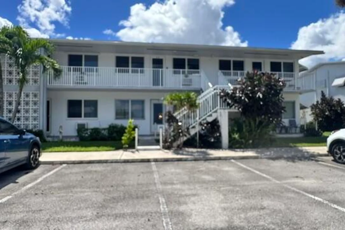 2000 NE 51st Ct #110, Fort Lauderdale: photo 1 of 13