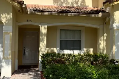 8377 SW 26th St #104, Miramar: photo 1 of 3