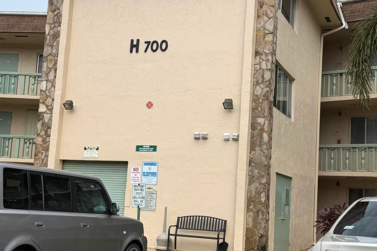 700 Village Green Ct #314, Palm Springs: photo 1 of 25