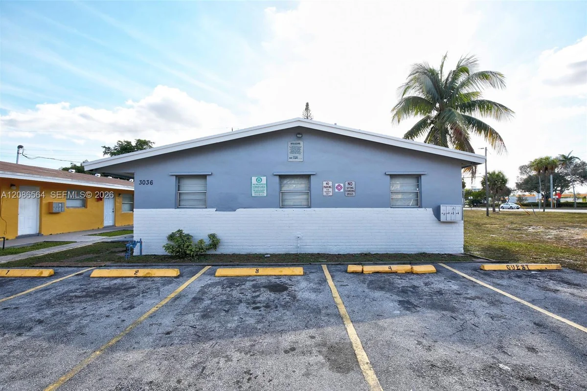 3036 NW 2nd St, Pompano Beach: photo 1 of 3