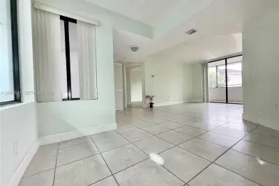 8205 SW 152nd Ave #F-310, Miami: photo 1 of 15