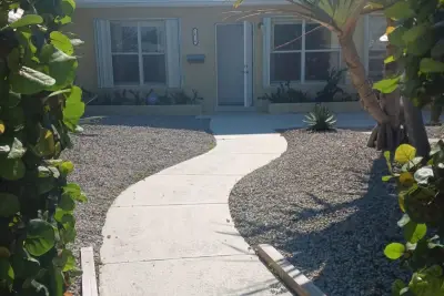 1414 N J St, Lake Worth Beach: photo 1 of 7