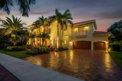 106 Nativa Cir, North Palm Beach: photo 1 of 54
