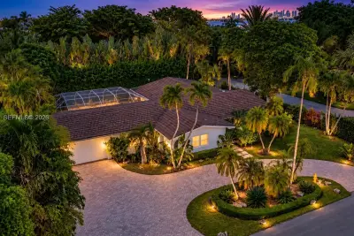 145 S Prospect Dr, Coral Gables: photo 1 of 29