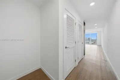 2000 Biscayne Blvd #1903, Miami: photo 1 of 18