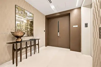 300 Biscayne Blvd Way #301, Miami: photo 1 of 62