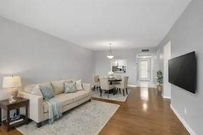 9300 SW 8th St #303, Boca Raton: photo 1 of 17