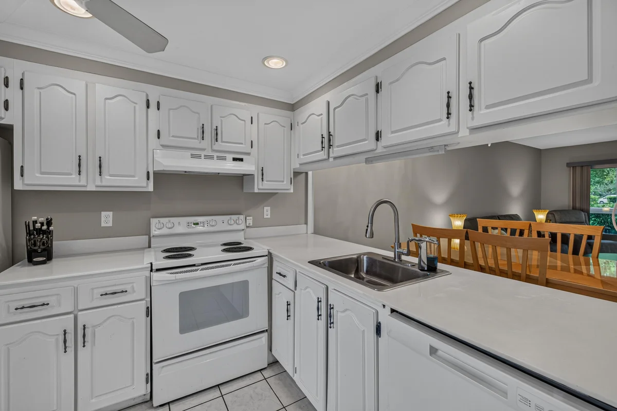 1205 Bahama Bend #F1, Coconut Creek: photo 1 of 58