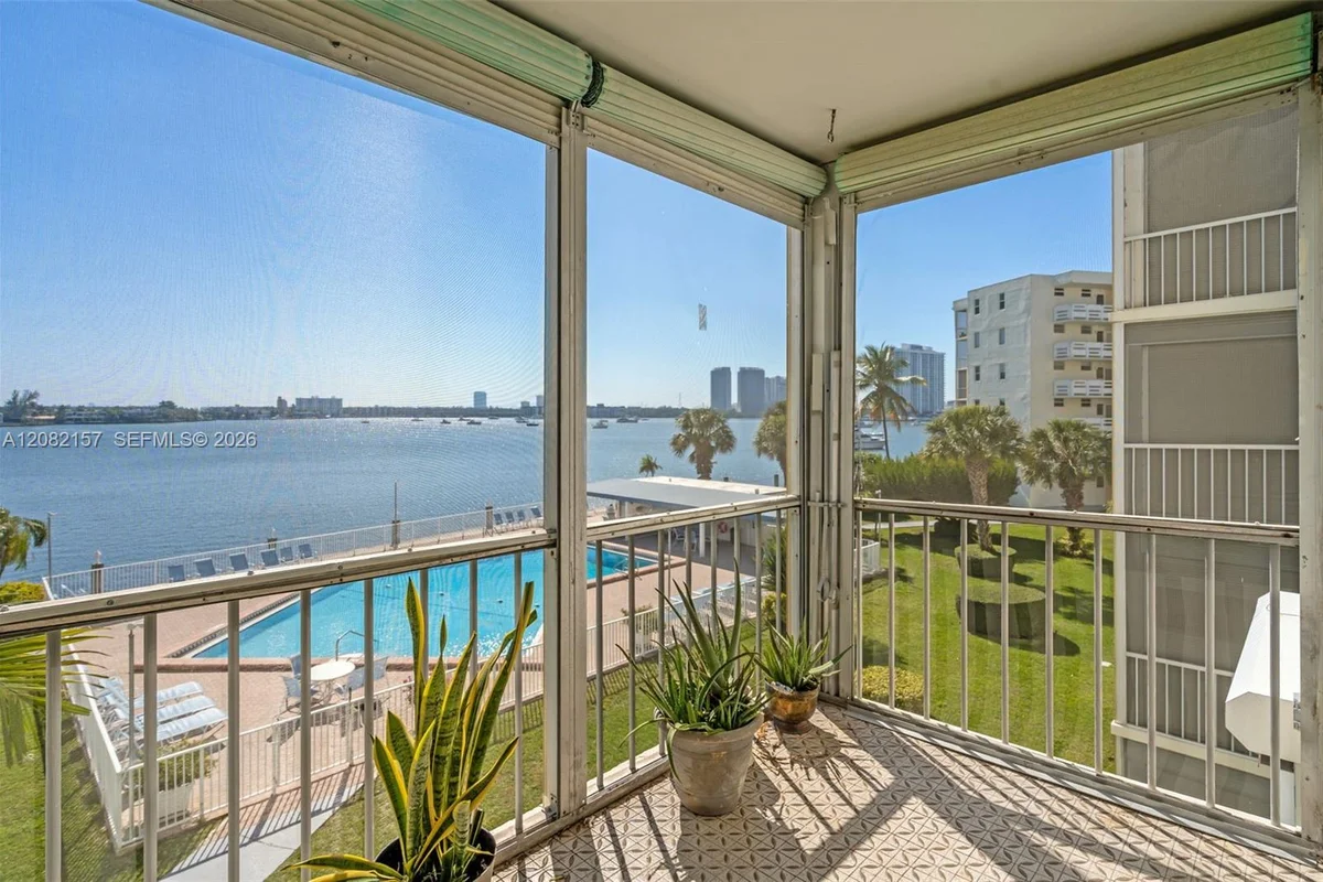 3010 Marcos Dr #R308, Aventura: photo 1 of 23
