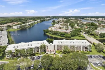 10668 W Clairmont Cir #303, Tamarac: photo 1 of 36