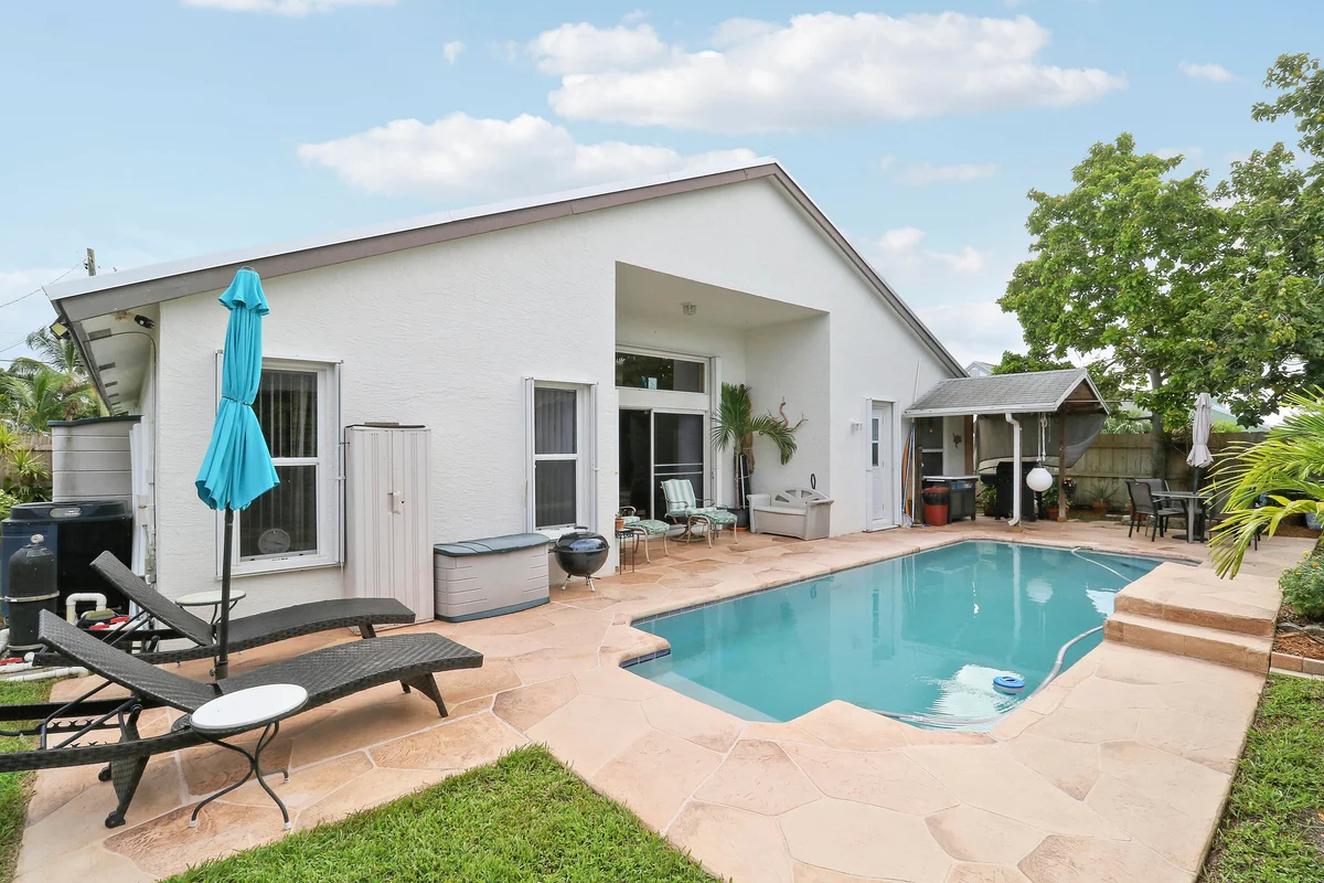 6275 Lucerne St, Jupiter: photo 1 of 41