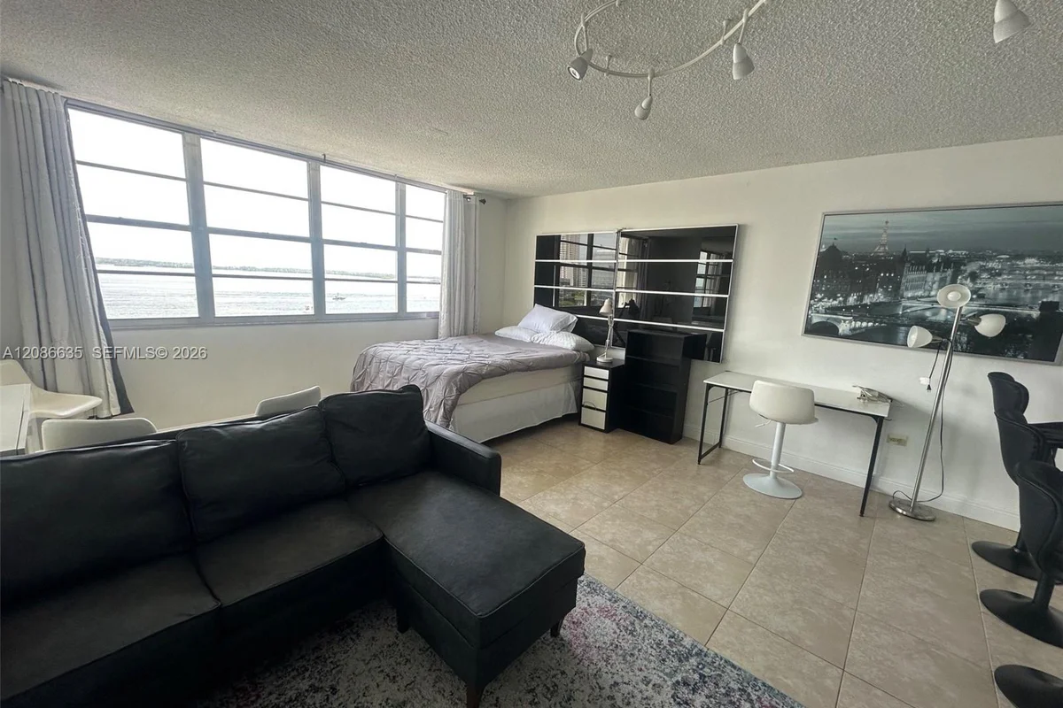 905 Brickell Bay Dr #1029, Miami: photo 1 of 34