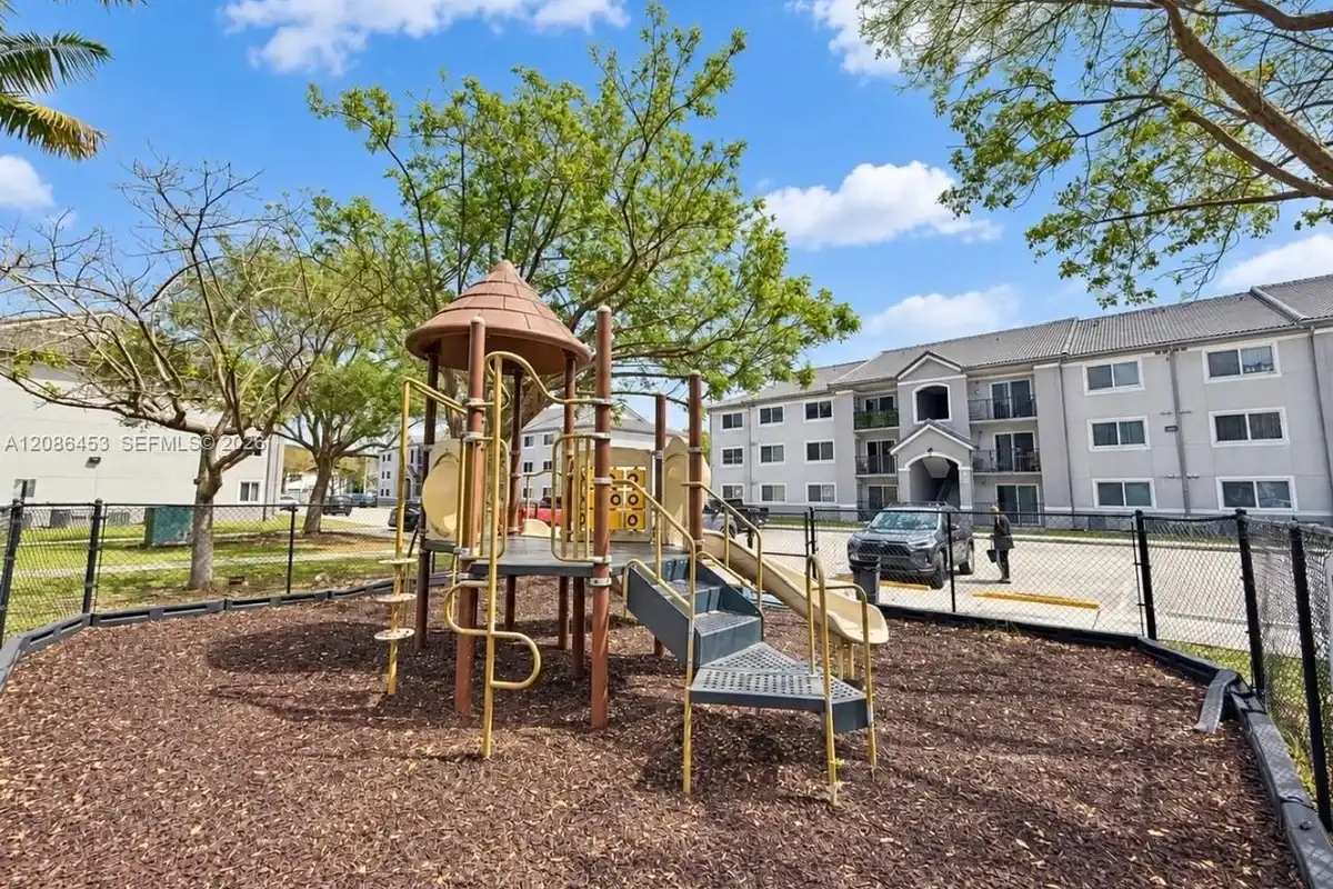 15440 SW 284th St #5201, Homestead: photo 1 of 15