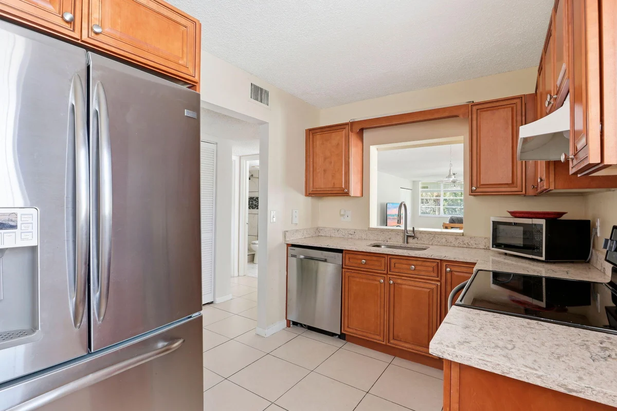 2825 SW 22nd Ave #201, Delray Beach: photo 1 of 21