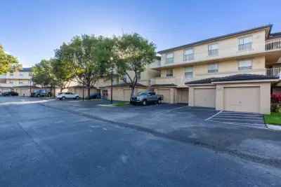2100 Greenview Shores Blvd #505, Wellington: photo 1 of 16