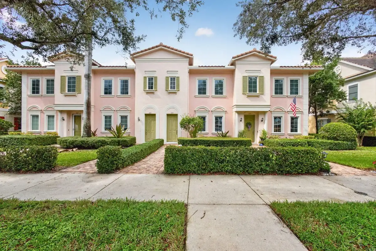 599 Dakota Dr, Jupiter: photo 1 of 42