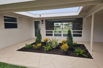 6064 NW 16th Ct, Margate: photo 1 of 22