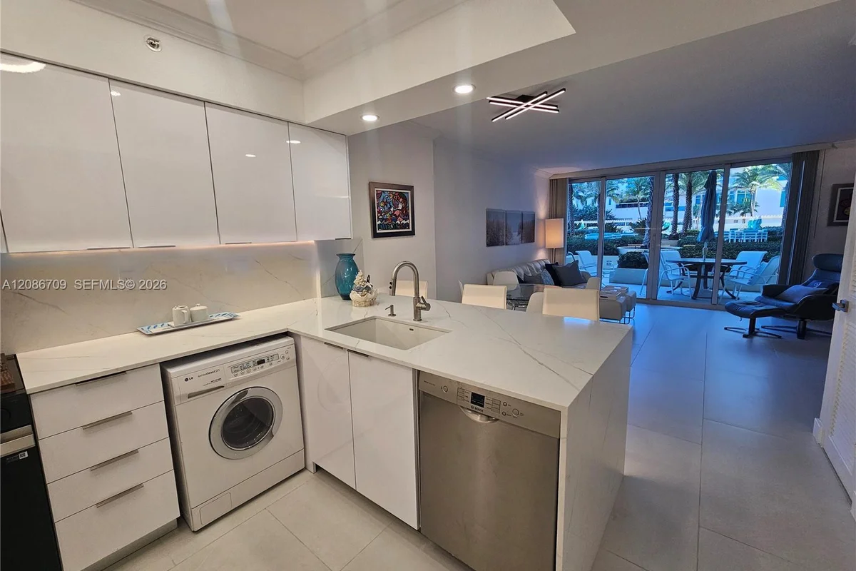 2501 S Ocean Dr #L17, Hollywood: photo 1 of 34