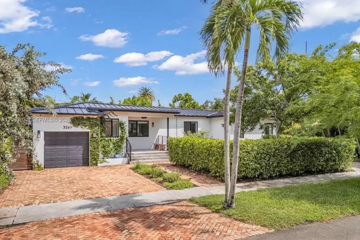 3261 SW 16th Ln, Miami: photo 1 of 43