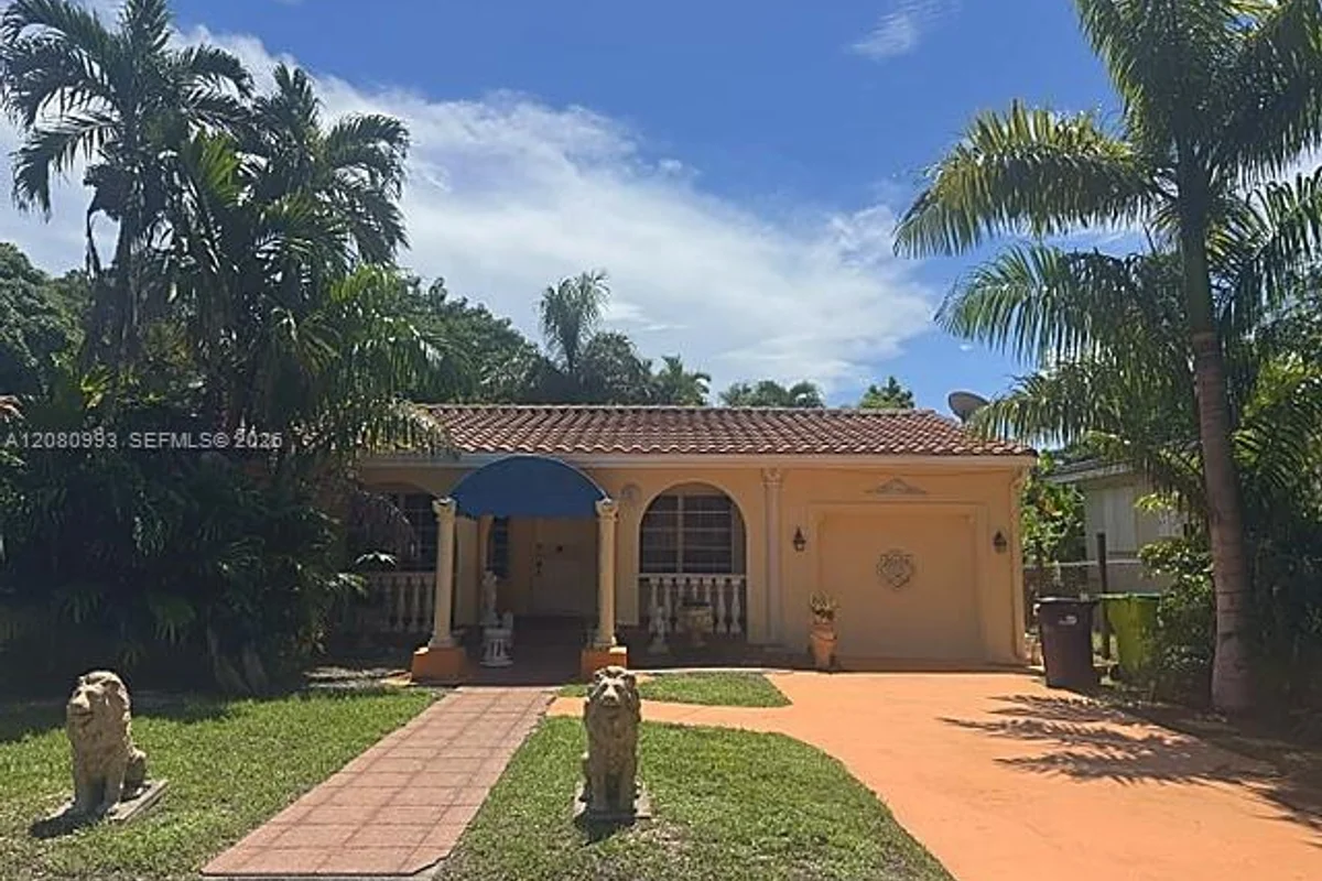 156 NW 88th St, El Portal: photo 1 of 16