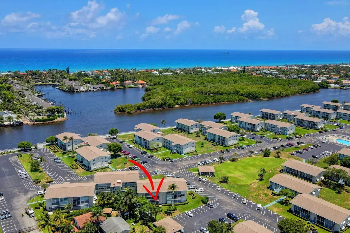210 Horizon St E #103, Boynton Beach: photo 1 of 45