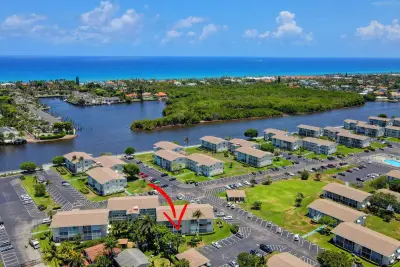 210 Horizon St E #103, Boynton Beach: photo 1 of 45