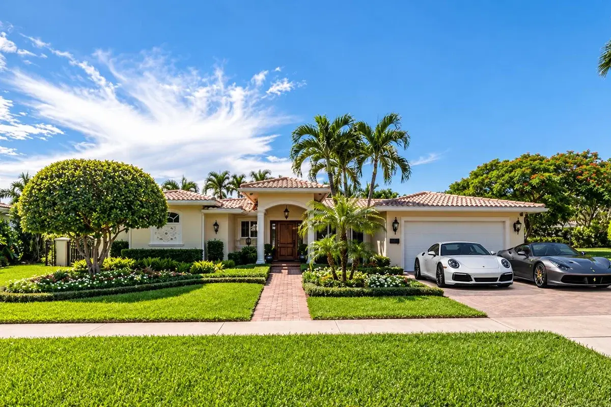 810 SW 3rd St, Boca Raton: photo 1 of 26