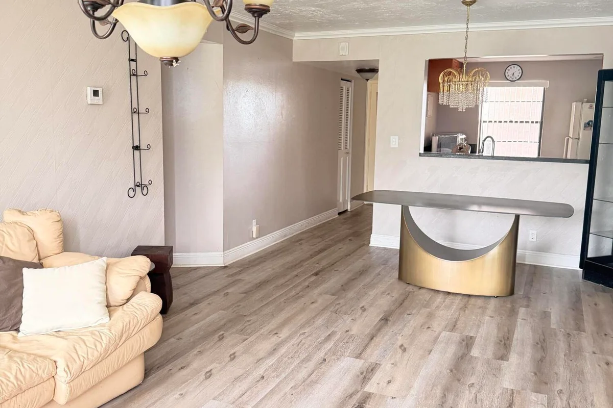 6451 N University Dr #212, Tamarac: photo 1 of 15