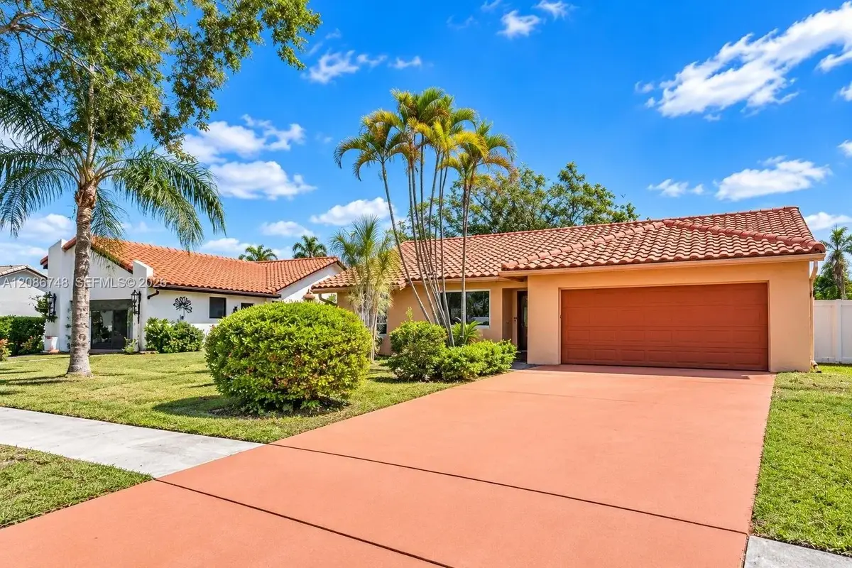 21034 Chinaberry Dr, Boca Raton: photo 1 of 20