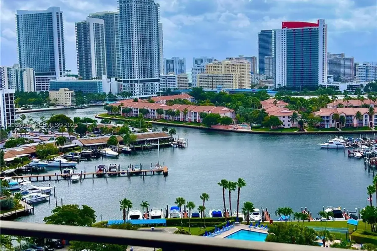 600 Three Islands Blvd #1621, Hallandale Beach: photo 1 of 11