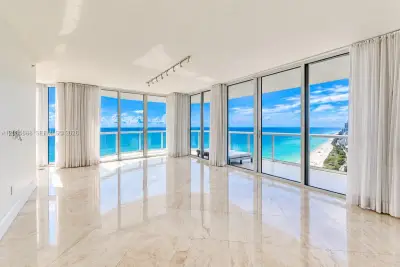 6365 Collins Ave #3403, Miami Beach: photo 1 of 32