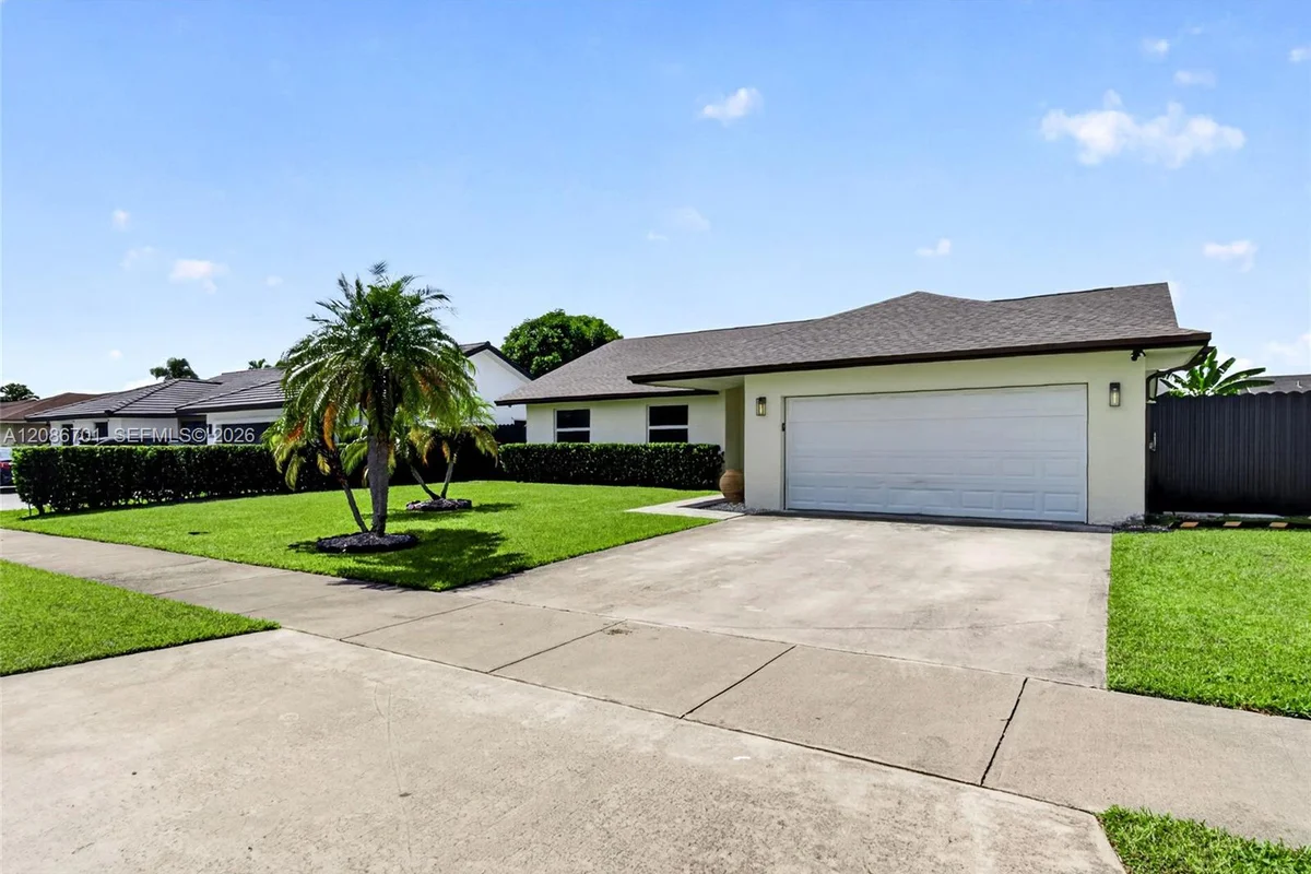 12840 SW 147th Terr Rd, Miami: photo 1 of 60