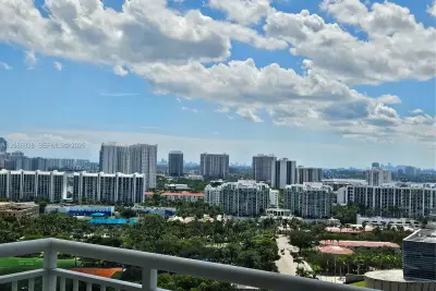19501 W Country Club Dr #2305, Aventura: photo 1 of 21