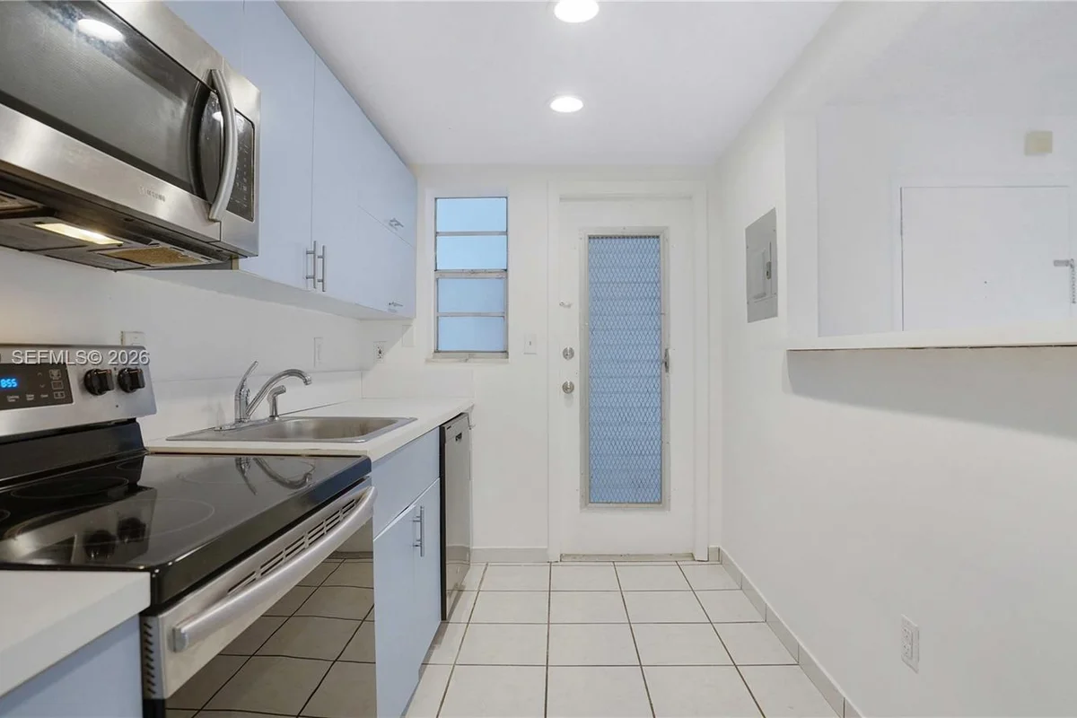 1340 Lincoln Rd #404, Miami Beach: photo 1 of 41