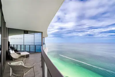 15701 Collins Ave #4603, Sunny Isles Beach: photo 1 of 84
