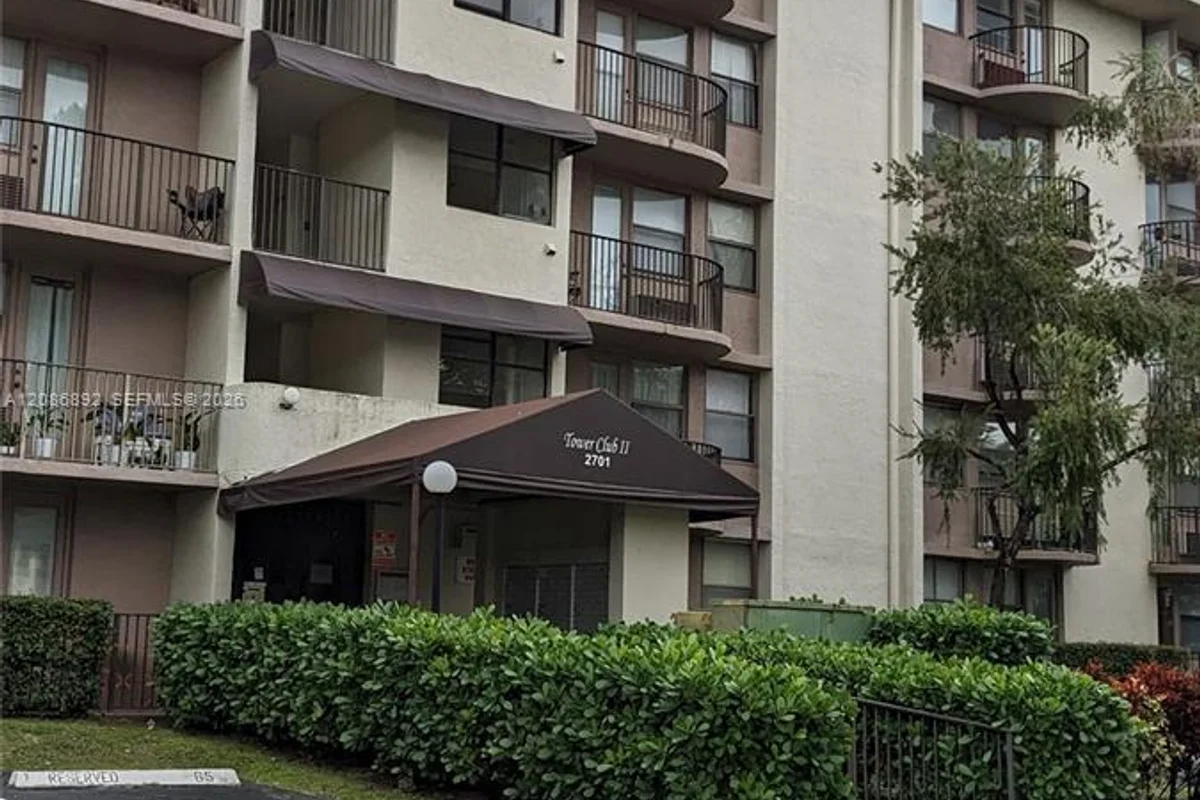 2701 Riverside Dr #206-B, Coral Springs: photo 1 of 25