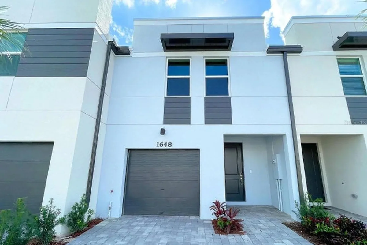 1648 Lindley St, West Palm Beach: photo 1 of 14
