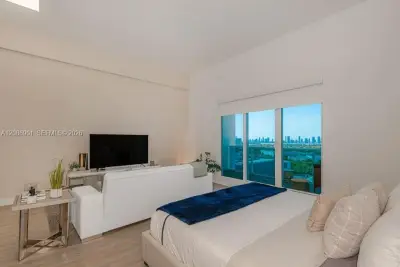 2301 Collins Ave #1630, Miami Beach: photo 1 of 23