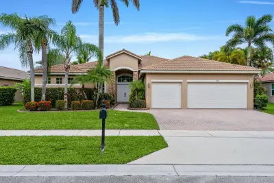 9919 Royal Cardigan Way, West Palm Beach: photo 1 of 64