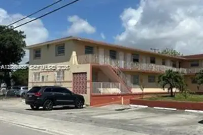 2651 NW 13th St #53, Miami: photo 1 of 12