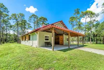 1835 Stallion Dr, Loxahatchee: photo 1 of 35
