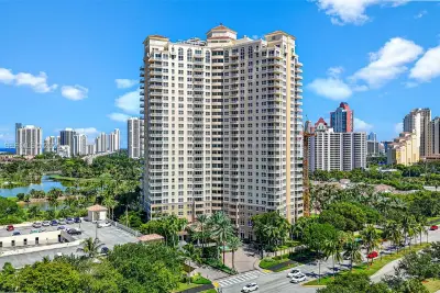 19501 W Country Club Dr #1508, Aventura: photo 1 of 56