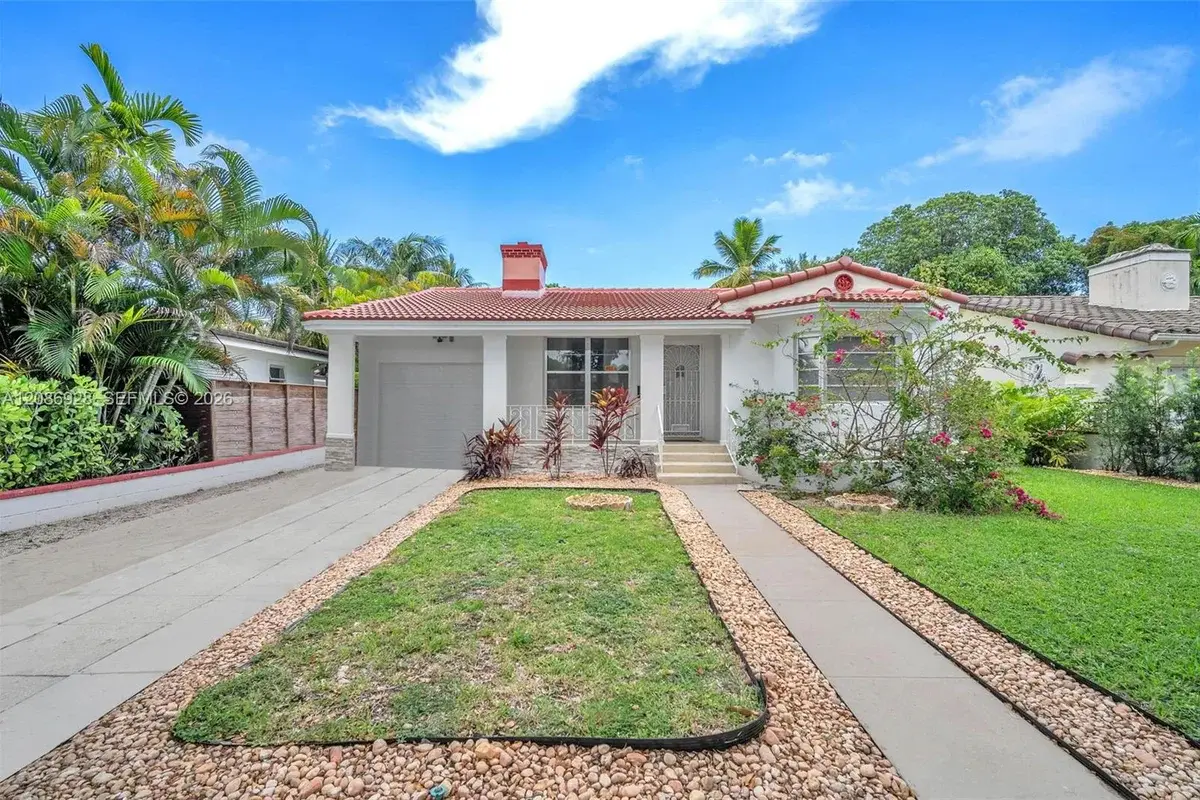 801 SW 24th Rd, Miami: photo 1 of 24