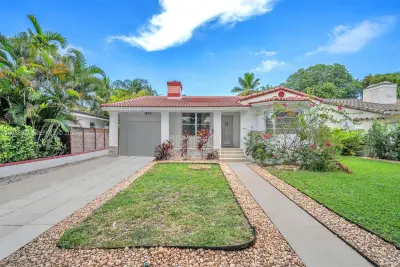 801 SW 24th Rd, Miami: photo 1 of 24