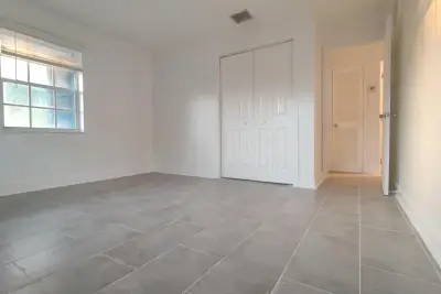 4905 N Flagler Dr #4, West Palm Beach: photo 1 of 6