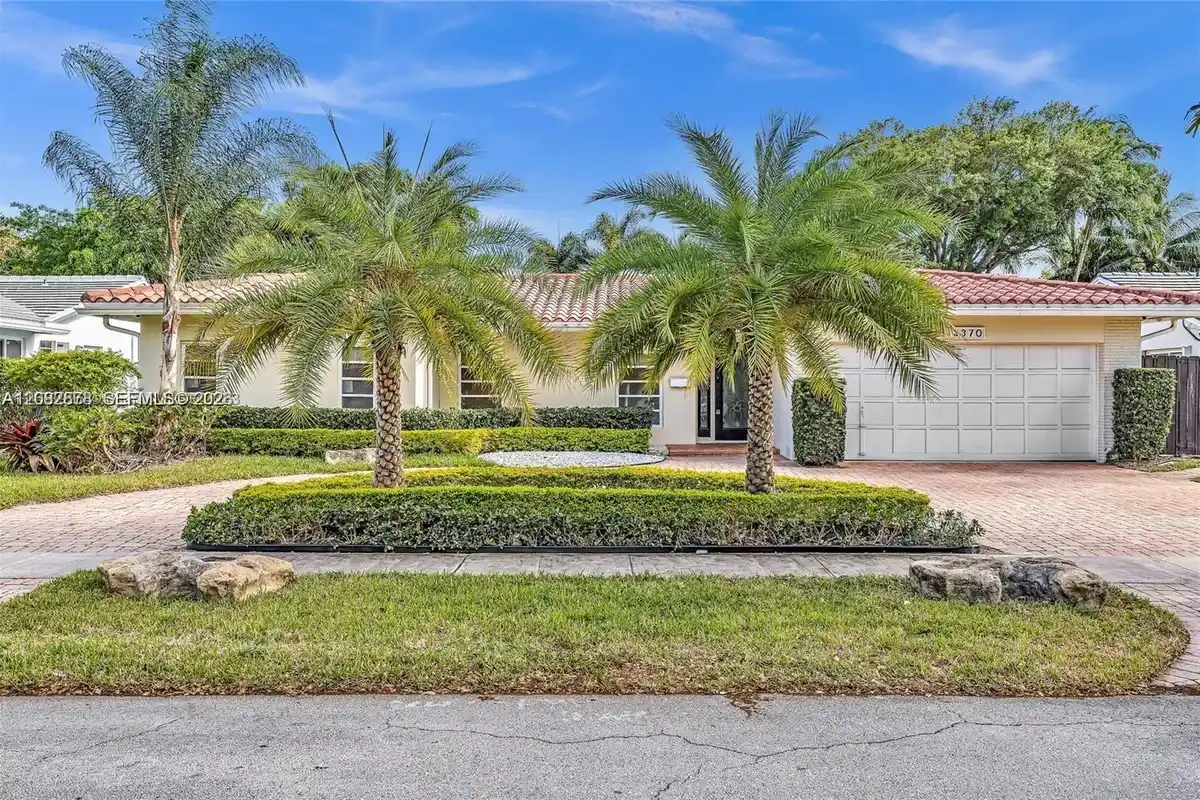 3370 N 36th Pl, Hollywood: photo 1 of 29